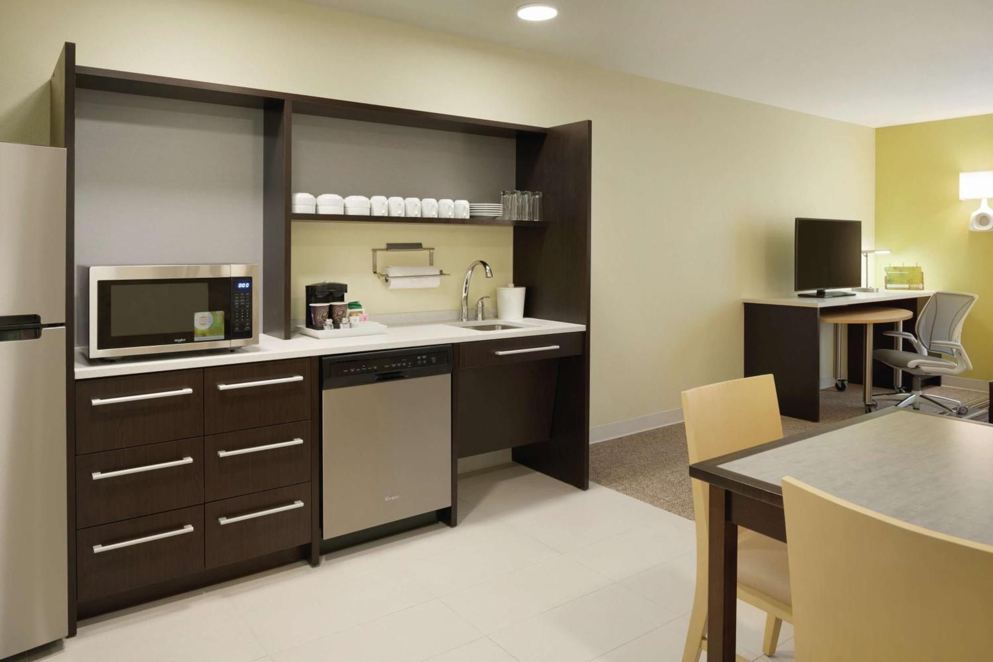 Home2 Suites By Hilton Iowa City Coralville Buitenkant foto